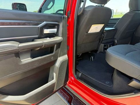 Used 2024 RAM 2500 Big Horn w/ Night Edition AWD/4WD image 13