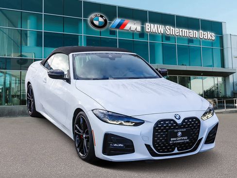 Certified 2023 BMW 430i Convertible w/ M Sport Package image 3