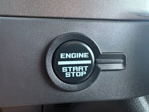 Used 2025 Ford Bronco Badlands AWD/4WD image 26