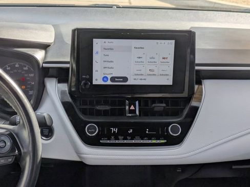 Used 2024 Toyota Corolla SE image 15