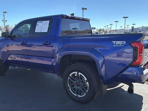 Used 2024 Toyota Tacoma TRD Sport image 5