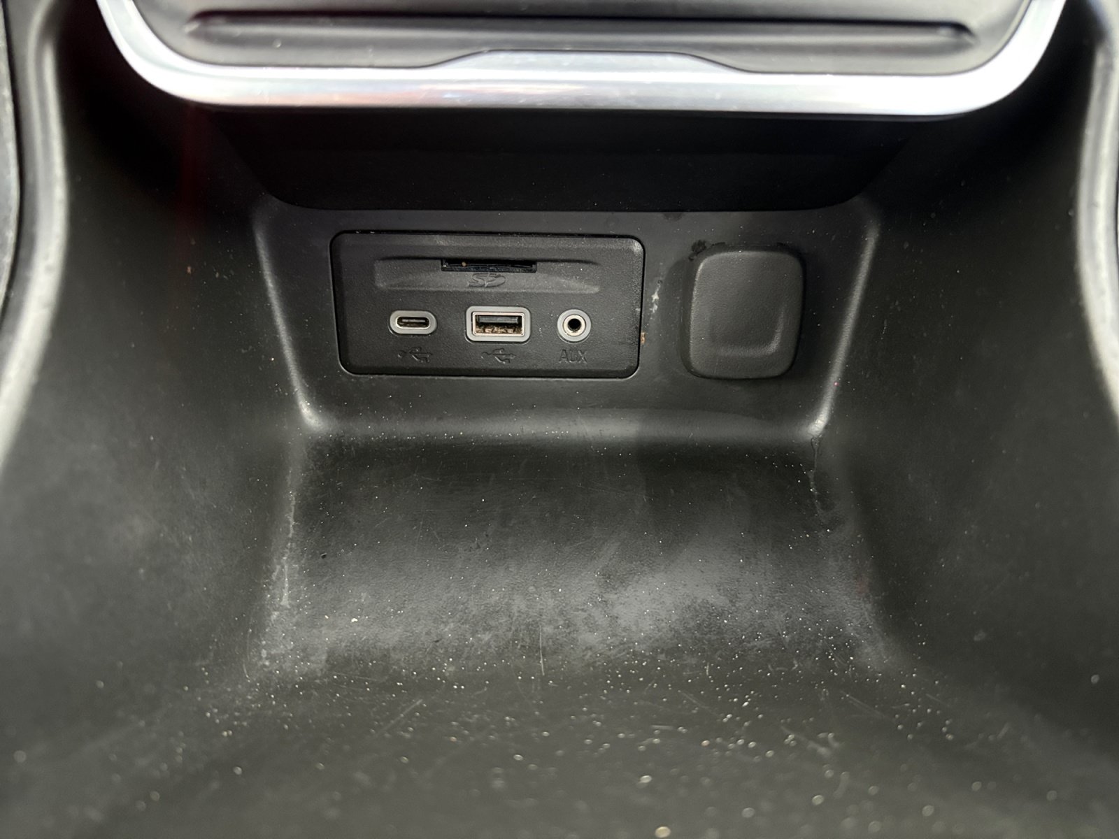 Used 2018 GMC Terrain SLT w/ LPO, Black Accent Package FWD image 18