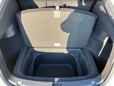 Used 2021 Tesla Model Y Long Range image 13