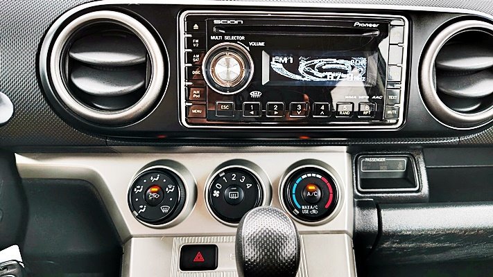 Used 2008 Scion xB FWD image 19