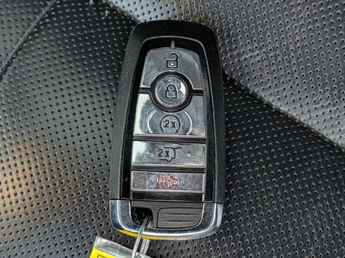 Used 2022 Lincoln Aviator Reserve w/ Equipment Group 201A AWD/4WD image 30
