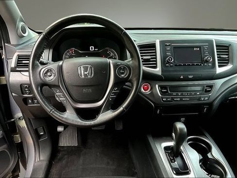 Used 2017 Honda Ridgeline RTL image 9