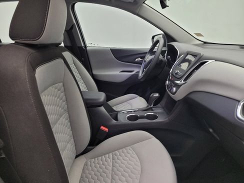 Used 2019 Chevrolet Equinox LS FWD image 21