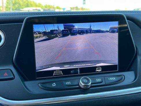 Used 2022 Chevrolet Blazer LT image 18