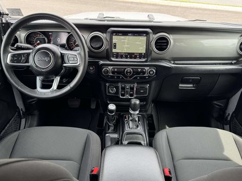 Used 2023 Jeep Gladiator Overland AWD/4WD image 2