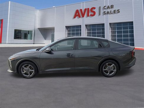 Used 2025 Kia K4 LXS image 10