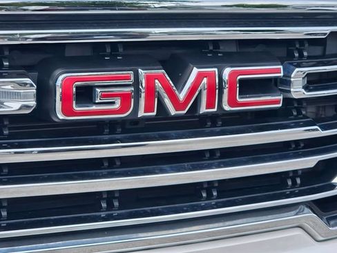 Used 2019 GMC Sierra 1500 SLT w/ SLT Premium Plus Package AWD/4WD image 6