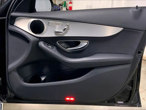 Used 2018 Mercedes-Benz C 300 4MATIC Sedan image 23