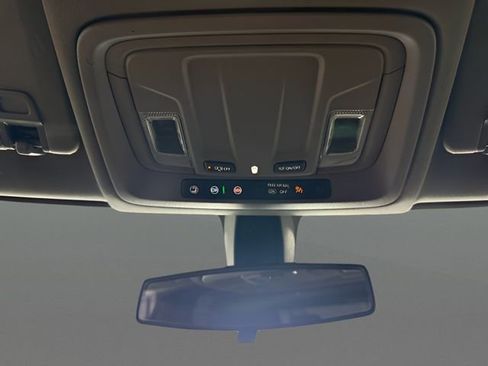 Used 2022 GMC Sierra 1500 SLE image 28
