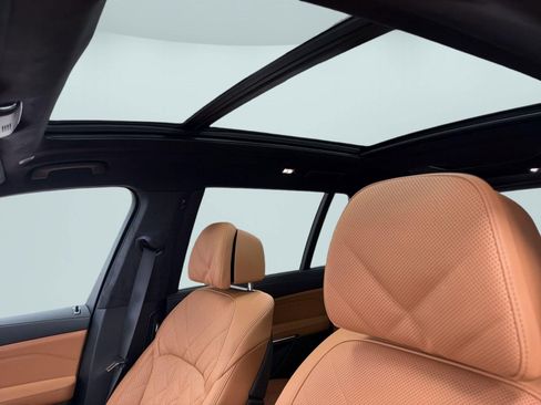 Used 2026 BMW X7 xDrive40i w/ M Sport Package image 14