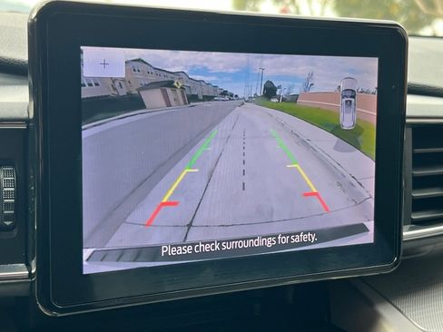 Used 2021 Ford Explorer XLT w/ Equipment Group 202A image 21