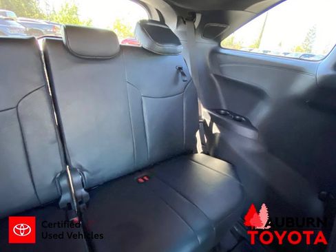 Certified 2025 Toyota Sienna XLE Woodland Edition AWD/4WD image 25