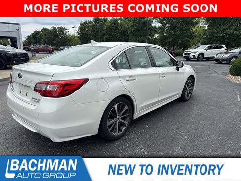Used 2017 Subaru Legacy 2.5i Limited AWD/4WD image 3