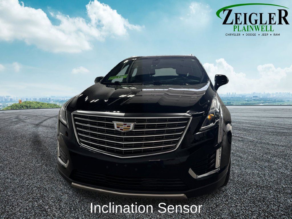 Used 2017 Cadillac XT5 Platinum AWD/4WD image 9