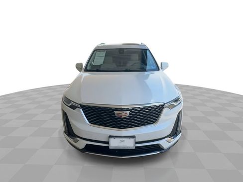 Certified 2024 Cadillac XT6 Premium Luxury w/ Technology Package FWD image 3