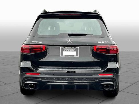 Used 2025 Mercedes-Benz GLB 35 AMG 4MATIC image 4