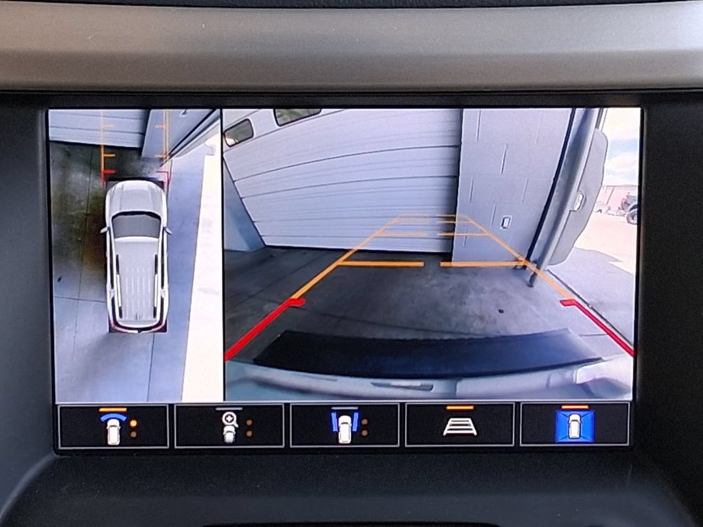 Used 2021 GMC Acadia Denali w/ Denali Technology Package FWD image 14