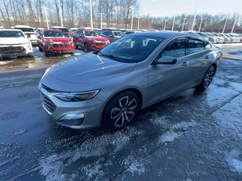 Used 2022 Chevrolet Malibu RS image 4