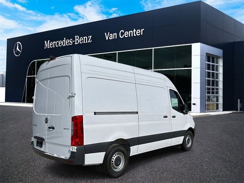 New 2025 Mercedes-Benz Sprinter 2500 image 3