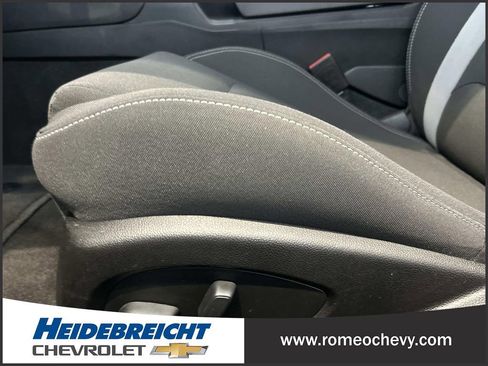 Used 2022 Chevrolet Camaro LT w/ Technology Package RWD image 13