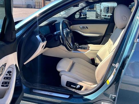 Used 2021 BMW 330i Sedan w/ Convenience Package image 5