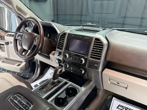 Used 2019 Ford F150 Limited w/ Trailer Tow Package image 27