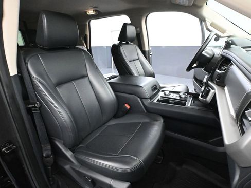 Used 2024 Ford Expedition Max XLT image 53