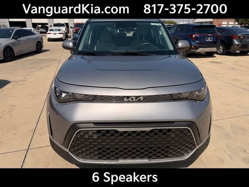 Certified 2025 Kia Soul LX w/ LX Technology Package FWD image 7