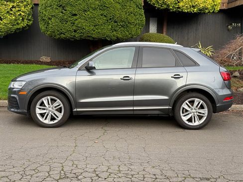 Used 2018 Audi Q3 2.0T Premium image 2