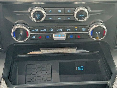 Used 2024 Ford F250 Lariat w/ Sport Appearance Package image 23