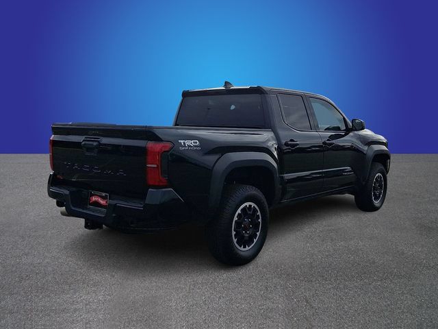 Used 2025 Toyota Tacoma TRD Off-Road AWD/4WD image 5