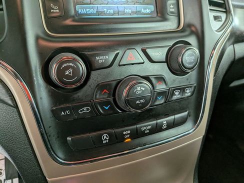 Used 2016 Jeep Grand Cherokee Laredo w/ Quick Order Package 23E image 27