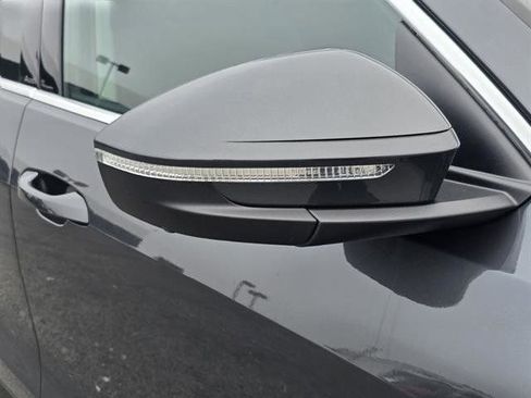 Used 2025 Audi Q5 Premium Plus image 31