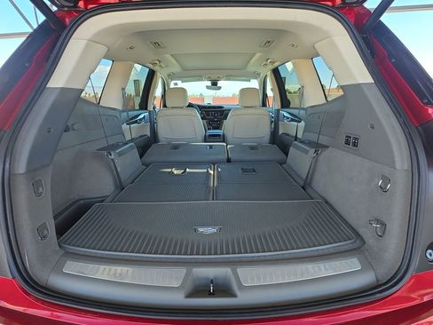 Used 2021 Cadillac XT6 Premium Luxury image 27