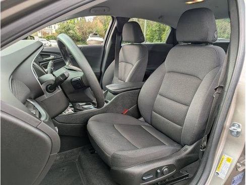 Used 2025 Chevrolet Malibu LT FWD image 65