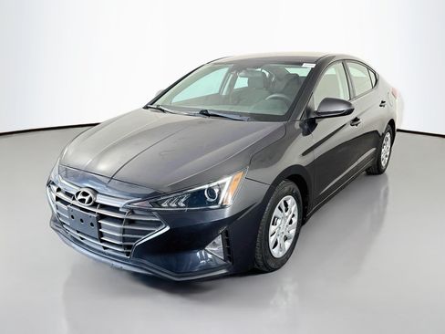 Used 2020 Hyundai Elantra SE w/ Cargo Package (C1) FWD image 4