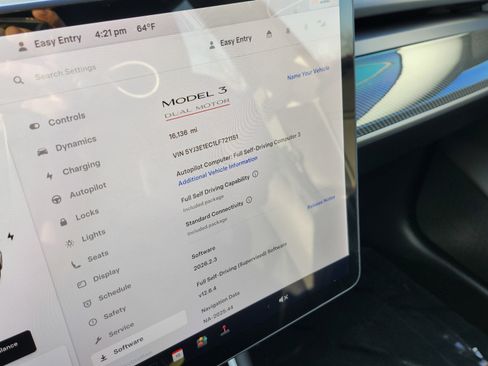 Used 2020 Tesla Model 3 Performance image 29