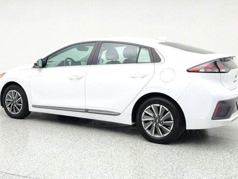 Used 2020 Hyundai Ioniq Limited image 7