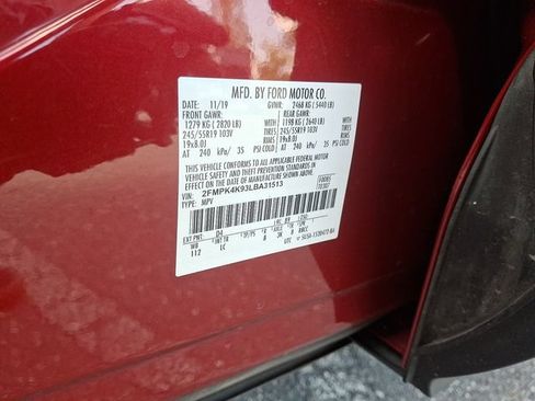 Used 2020 Ford Edge Titanium AWD/4WD image 29