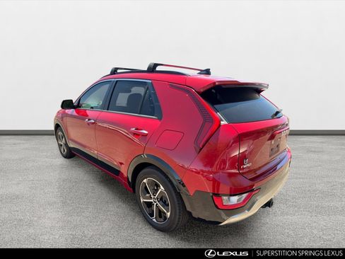 Used 2023 Kia Niro FWD image 6