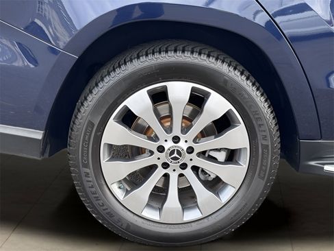 Used 2019 Mercedes-Benz GLS 450 4MATIC image 46