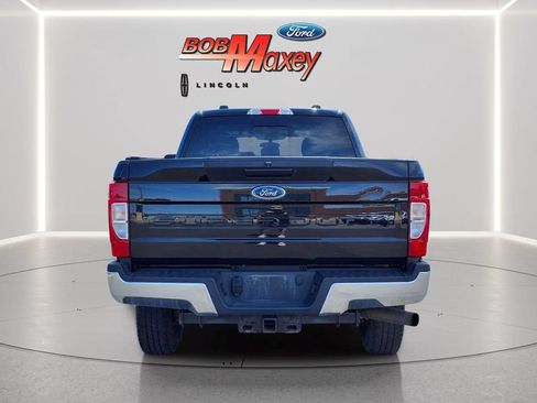 Used 2022 Ford F250 XL w/ Power Equipment Group AWD/4WD image 6