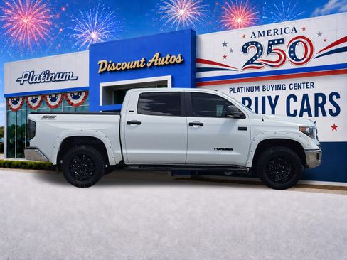 Used 2018 Toyota Tundra SR5 w/ SR5 Upgrade Package RWD image 7