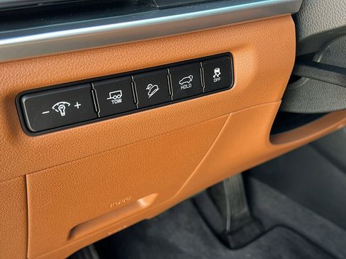 Used 2025 Kia Telluride EX X-Line AWD/4WD image 32