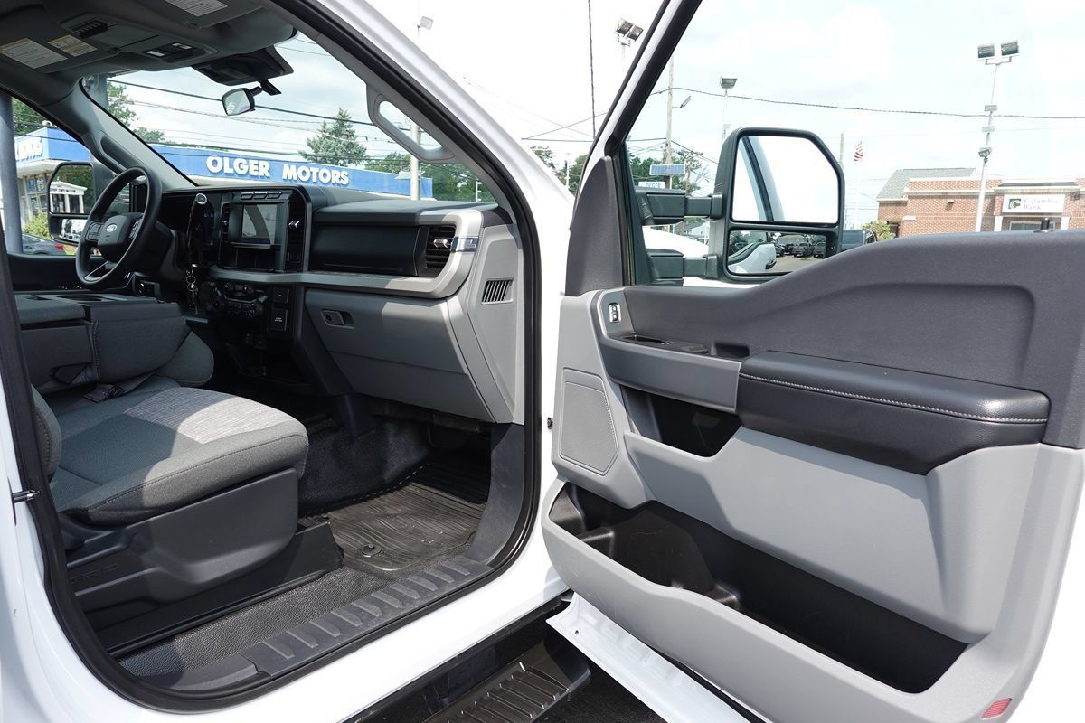 Used 2024 Ford F350 XLT w/ FX4 Off-Road Package AWD/4WD image 34