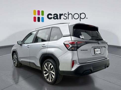 Used 2025 Subaru Forester Touring image 3